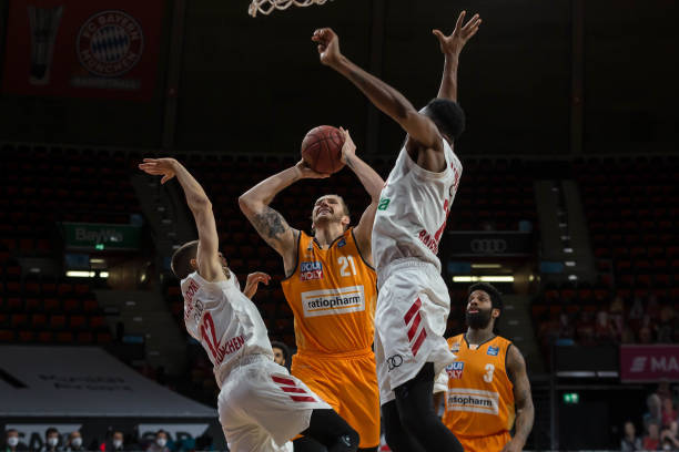 0万美元的 0万美元的